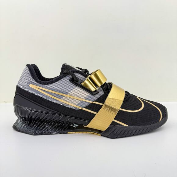 Nike Black and Gold Athletic Shoes main image 5